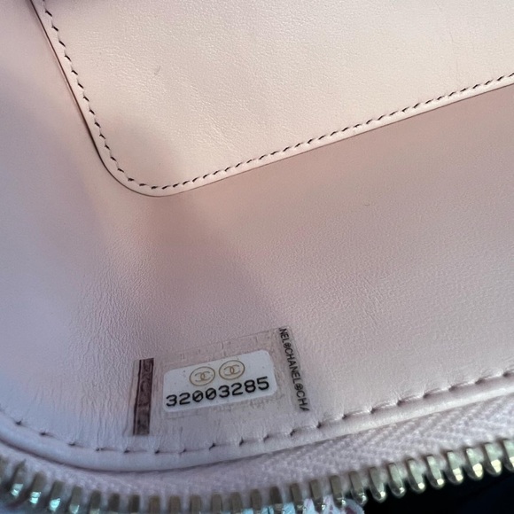 ❌SOLD❌Chanel vanity - Picture 8 of 8